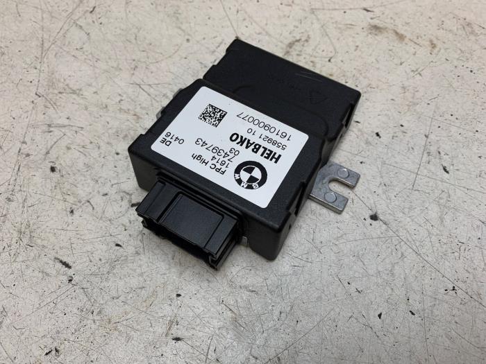 Usagé Module pompe carburant BMW 7 serie (G11/12) 740d,Ld xDrive 24V Prix € 60,00 Règlement à la marge proposé par Autodemontage van de Laar