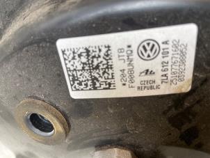 Bremskraftverstärker van een Volkswagen Transporter T6 2.0 TDI 2022