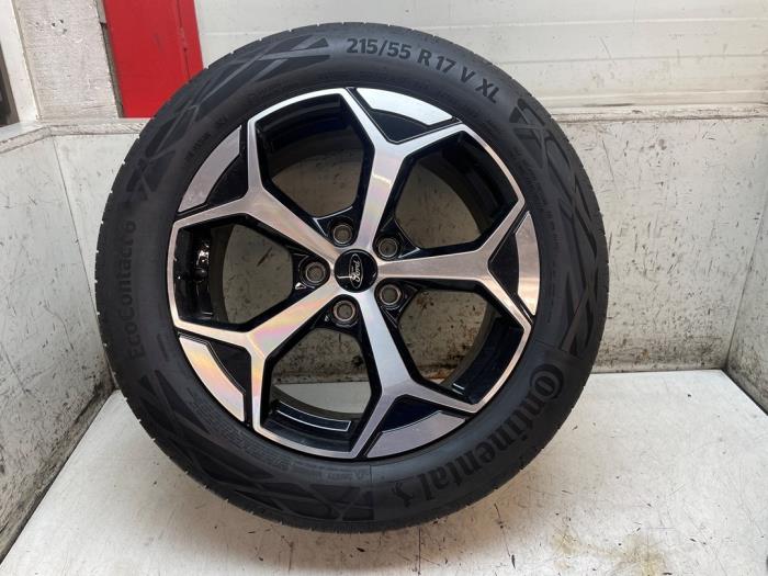 Begagnade Hjul + däck Ford Puma 1.0 Ti-VCT EcoBoost mHEV 12V Pris € 250,00 Marginaltabell erbjuds av Autodemontage van de Laar