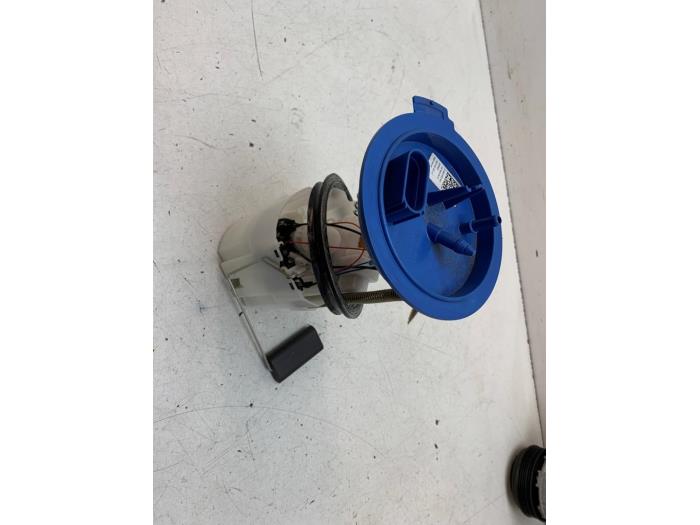 Usagé Pompe essence Volkswagen Up! (121) 1.0 MPI 12V Prix € 70,00 Règlement à la marge proposé par Autodemontage van de Laar