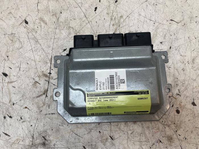 Used Engine management computer Renault Zoé (AG) R135 Price € 125,00 Margin scheme offered by Autodemontage van de Laar