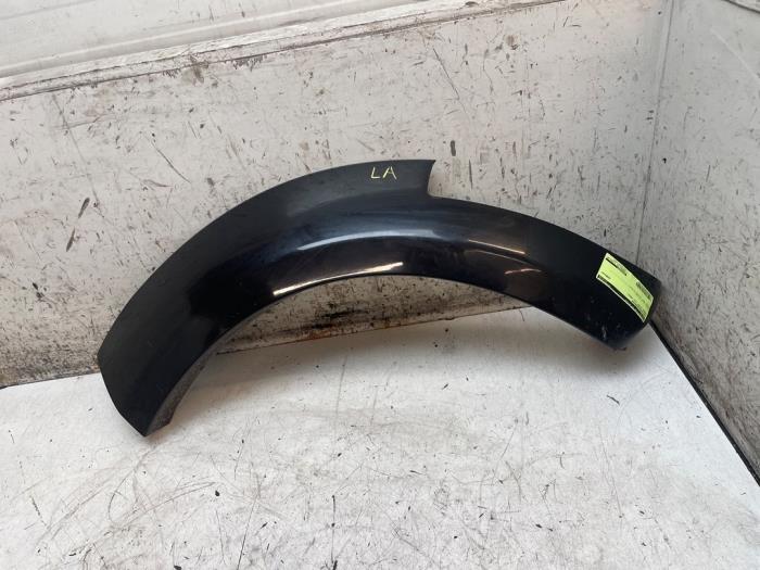 Usados Extensor de guardabarros Dodge Nitro 2.8 CRD 16V 4x2 Precio de solicitud ofrecido por Autodemontage van de Laar