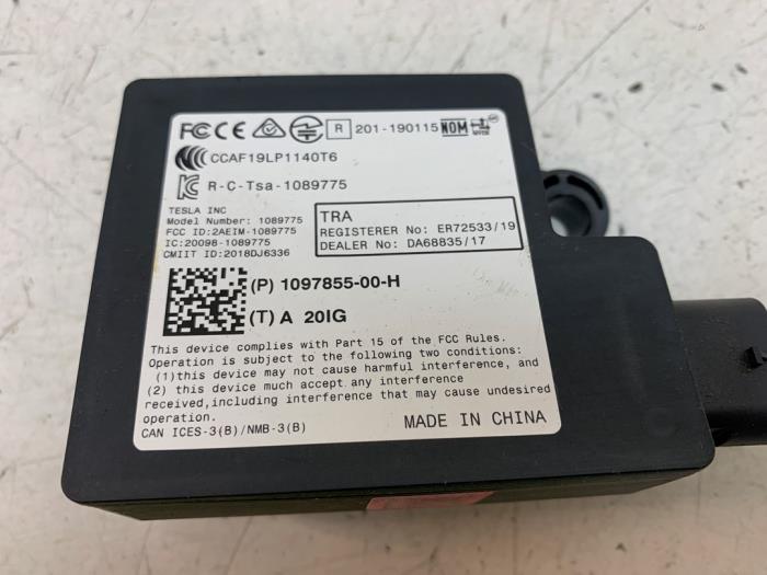 Usados Módulo PDC Tesla Model 3 Long Range AWD 75 kWh Precio € 15,00 Norma de margen ofrecido por Autodemontage van de Laar