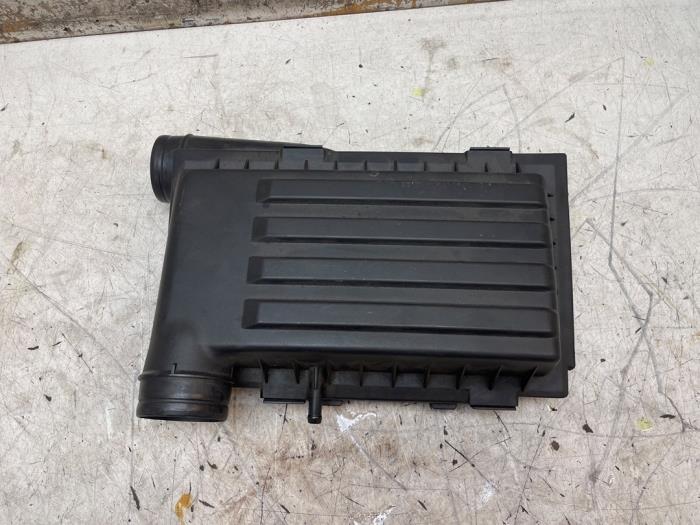 Gebrauchte Luftfiltergehäuse Volkswagen Golf VII (AUA) 1.4 TSI 16V Preis € 50,00 Margenregelung angeboten von Autodemontage van de Laar