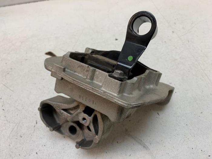 Used Engine mount Ford EcoSport (JK8) 1.0 EcoBoost 12V 125 Price € 30,00 Margin scheme offered by Autodemontage van de Laar