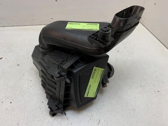 Gebrauchte Luftfiltergehäuse Ford EcoSport (JK8) 1.0 EcoBoost 12V 125 Preis € 50,00 Margenregelung angeboten von Autodemontage van de Laar