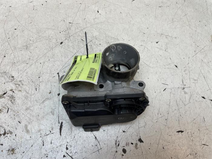 Gebrauchte Einspritzgehäuse Renault Twingo II (CN) 1.2 16V Preis auf Anfrage angeboten von Autodemontage van de Laar