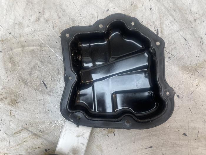 Gebrauchte Ölwanne Dacia Lodgy (JS/SD0J) 1.6 Sce 100 16V Preis auf Anfrage angeboten von Autodemontage van de Laar