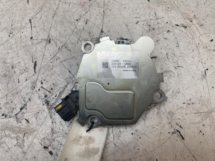 Gebrauchte Nockenwelle Verstellung Toyota Yaris IV (P21/PA1/PH1) 1.5 12V Hybrid 115 Preis auf Anfrage angeboten von Autodemontage van de Laar