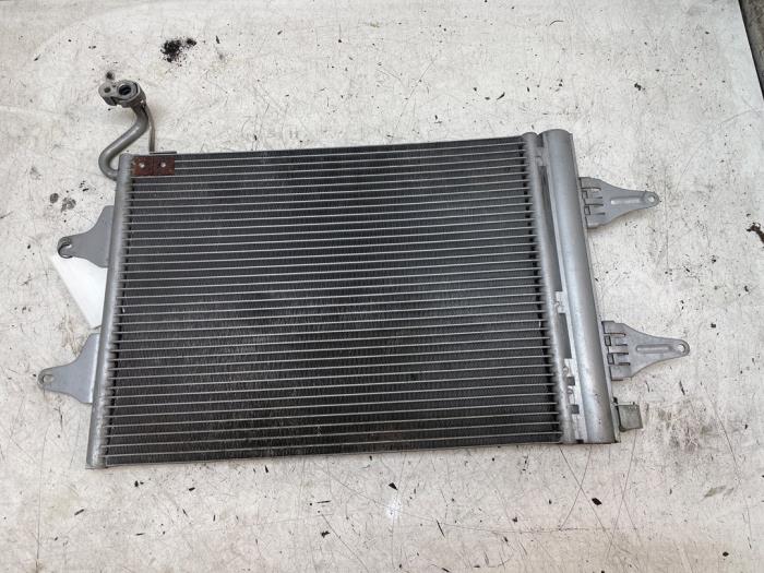 Begagnade AC-radiator Volkswagen Polo IV (9N1/2/3) 1.2 12V Pris € 70,00 Marginaltabell erbjuds av Autodemontage van de Laar