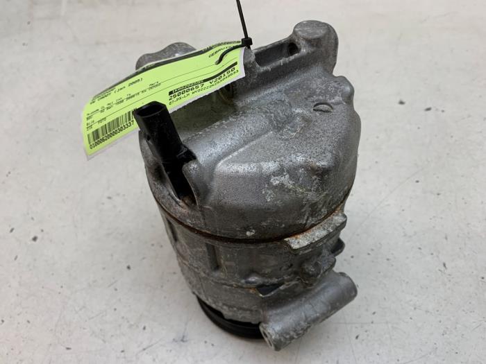 Usagé Pompe clim Volkswagen Caddy III (2KA,2KH,2CA,2CH) 1.6 Prix € 75,00 Règlement à la marge proposé par Autodemontage van de Laar