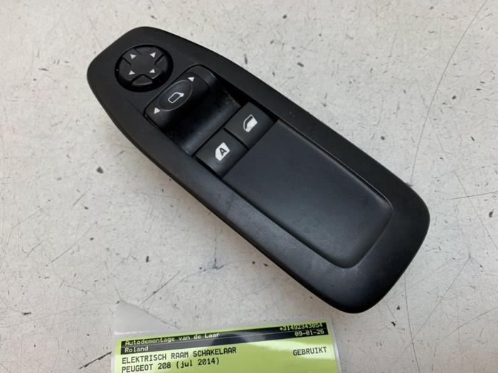 Usados Interruptor de ventanilla eléctrica Peugeot 208 I (CA/CC/CK/CL) 1.2 Vti 12V PureTech 82 Precio € 45,00 Norma de margen ofrecido por Autodemontage van de Laar