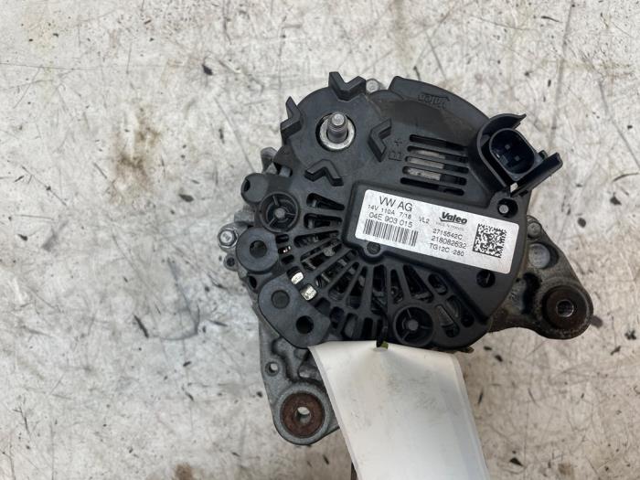 Begagnade Dynamo Seat Ibiza V (KJB) 1.0 TSI 12V Pris på förfrågan erbjuds av Autodemontage van de Laar