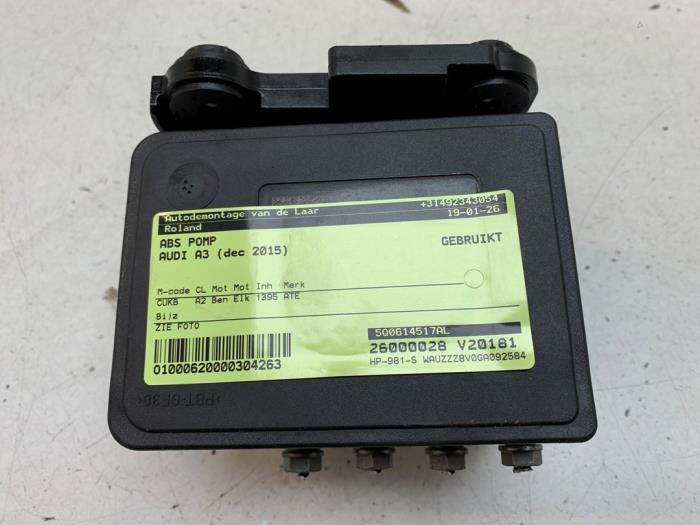 Usagé Bloc ABS Audi A3 Sportback (8VA/8VF) 1.4 TFSI 16V e-tron Prix € 125,00 Règlement à la marge proposé par Autodemontage van de Laar