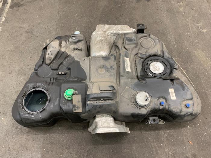 Używane Zbiornik Volvo XC60 I (DZ) 2.4 D5 20V AWD Geartronic Cena € 75,00 Procedura marży oferowane przez Autodemontage van de Laar