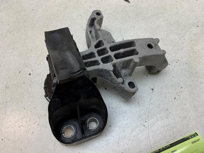 Used Engine mount Renault Kangoo Express (RFK) 1.5 Blue dCi 75 Price € 30,00 Margin scheme offered by Autodemontage van de Laar