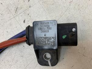 Engine temperature sensor from a Renault Kangoo Express (RFK) 1.5 Blue dCi 75 2024