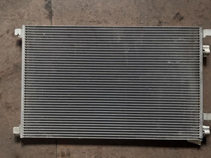 Begagnade AC-radiator Renault Megane II (BM/CM) 1.9 dCi 120 Pris € 70,00 Marginaltabell erbjuds av Autodemontage van de Laar