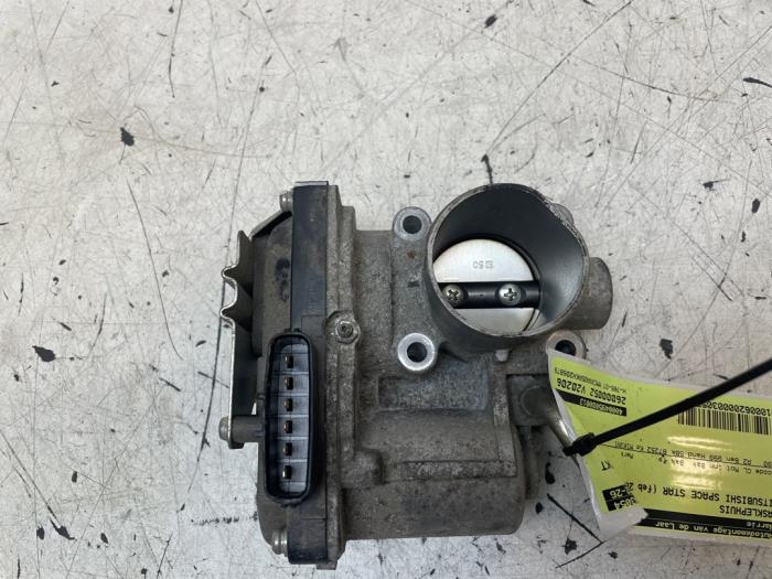 Gebrauchte Drosselklappengehäuse Mitsubishi Space Star (A0) 1.0 12V Preis € 60,00 Margenregelung angeboten von Autodemontage van de Laar