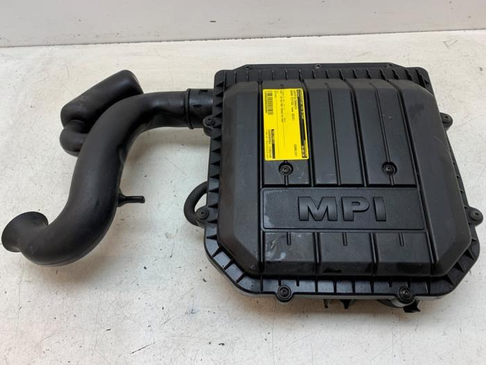 Begagnade Luftfilterhus Skoda Citigo 1.0 12V Pris € 35,00 Marginaltabell erbjuds av Autodemontage van de Laar