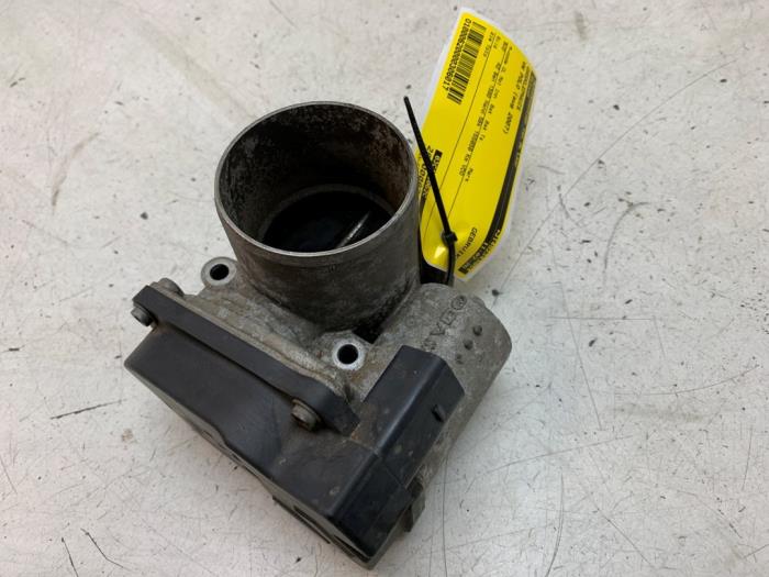 Usagé Boitier papillon Volkswagen Polo IV (9N1/2/3) 1.4 16V Prix € 25,00 Règlement à la marge proposé par Autodemontage van de Laar