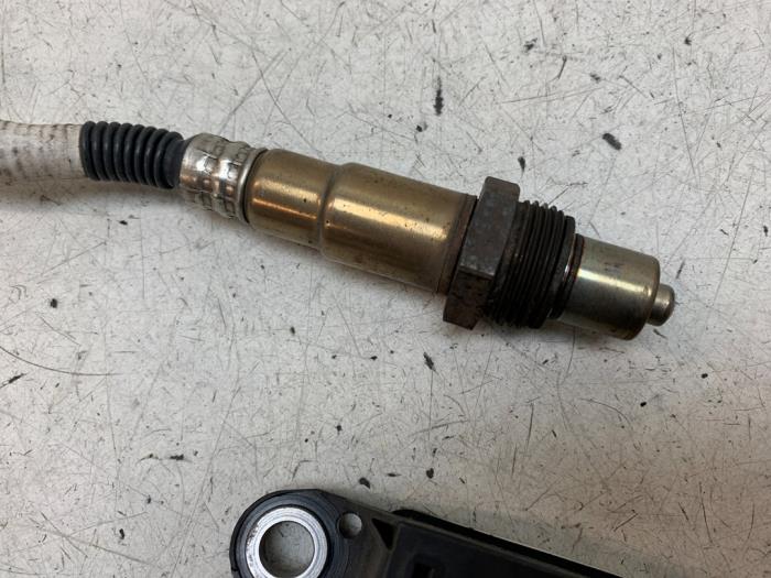 Nox Sensor van een Ford Transit Custom 2.0 TDCi 16V Eco Blue 130 2022