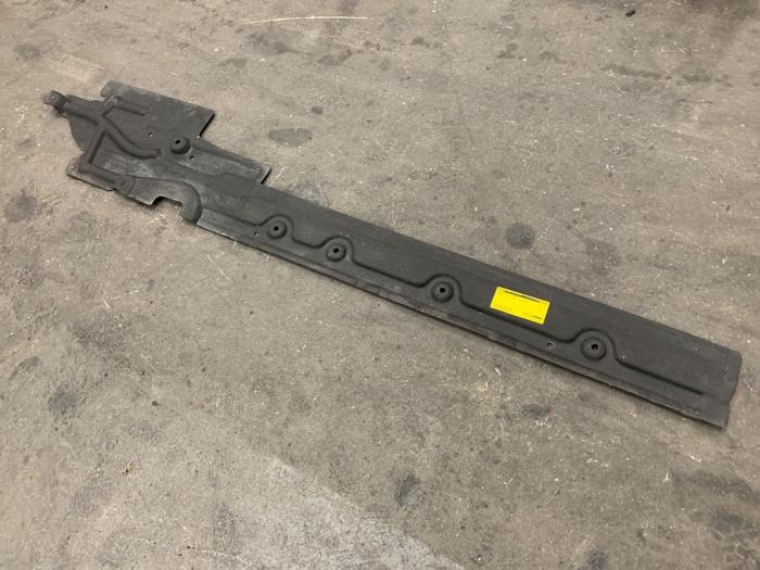 Używane Plyta ochronna podlogowa Renault Megane E-Tech (RCB) 60 kWh Cena € 50,00 Procedura marży oferowane przez Autodemontage van de Laar