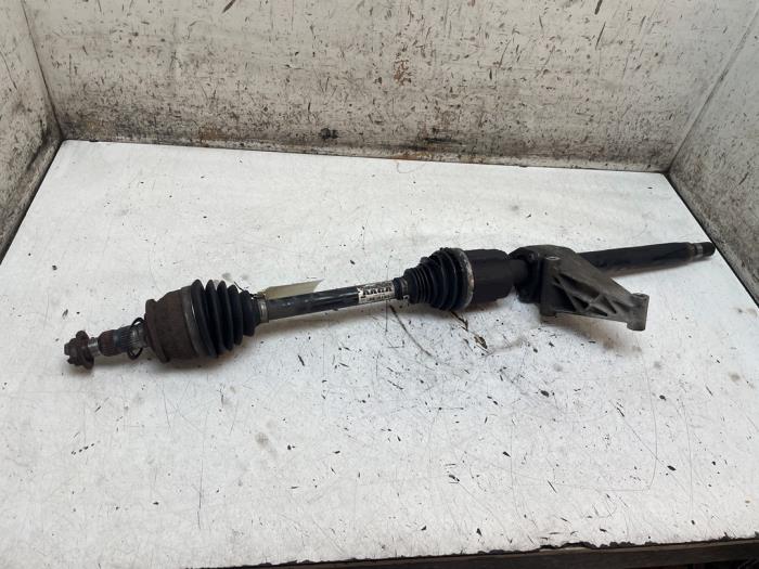 Gebrauchte Antriebswelle rechts vorne Opel Astra J GTC (PD2/PF2) 1.4 Turbo 16V ecoFLEX 140 Preis € 70,00 Margenregelung angeboten von Autodemontage van de Laar