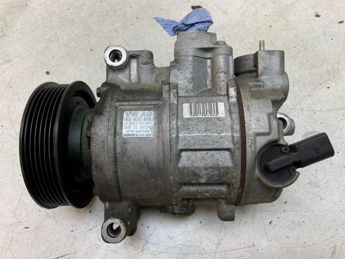 Usagé Compresseur de clim Volkswagen Golf V (1K1) 1.4 16V Prix € 100,00 Règlement à la marge proposé par Autodemontage van de Laar