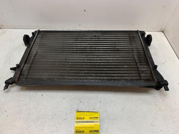 Usagé Radiateur Volkswagen Golf V (1K1) 1.4 16V Prix € 50,00 Règlement à la marge proposé par Autodemontage van de Laar