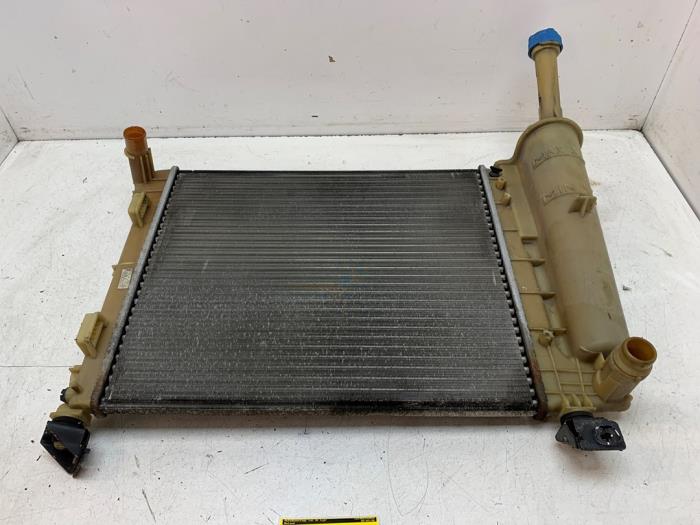 Gebrauchte Kühler Ford Ka II 1.2 Preis € 40,00 Margenregelung angeboten von Autodemontage van de Laar