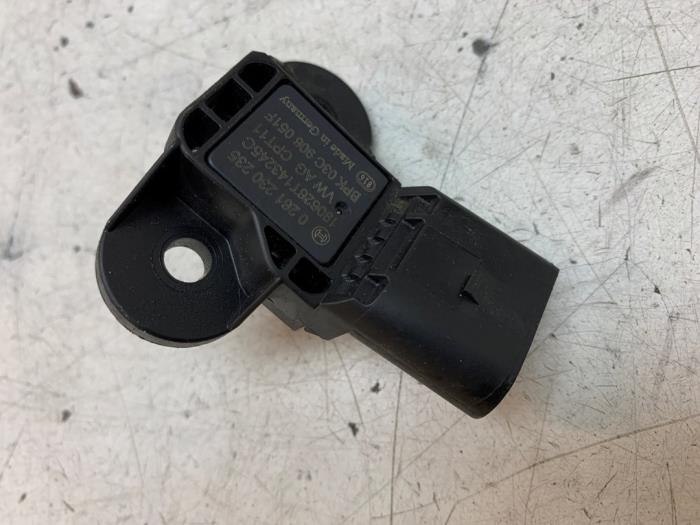 Begagnade MAP-sensor (insugsrör) Volkswagen Up! (121) 1.0 12V 60 Pris € 10,00 Marginaltabell erbjuds av Autodemontage van de Laar
