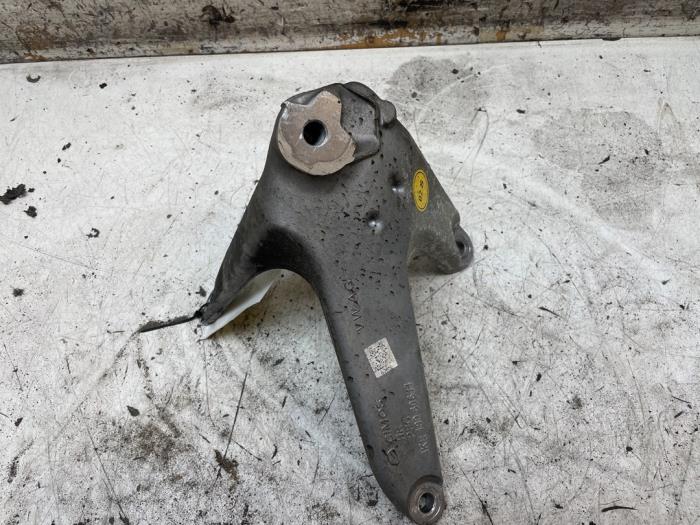 Used Engine mount Audi e-tron (GEN) 55 quattro Price € 25,00 Margin scheme offered by Autodemontage van de Laar