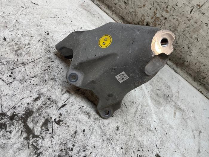 Used Engine mount Audi e-tron (GEN) 55 quattro Price € 25,00 Margin scheme offered by Autodemontage van de Laar
