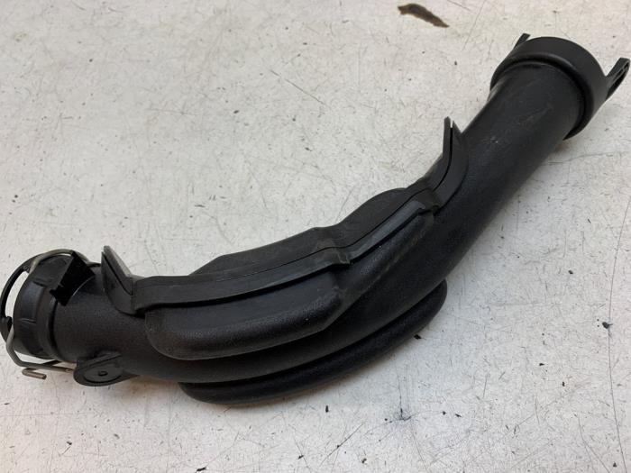Gebrauchte Intercooler Rohr Mercedes A (177.0) 1.3 A-250 e Turbo 16V Preis auf Anfrage angeboten von Autodemontage van de Laar