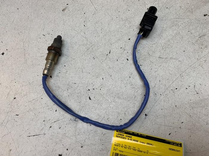 Lambda probe from a Mercedes-Benz A (177.0) 1.3 A-250 e Turbo 16V 2024