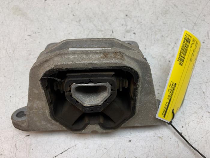 Used Engine mount Volkswagen Up! (121) 1.0 12V 60 Price on request offered by Autodemontage van de Laar