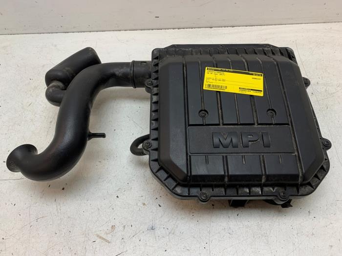 Gebrauchte Luftfiltergehäuse Volkswagen Up! (121) 1.0 12V 60 Preis € 50,00 Margenregelung angeboten von Autodemontage van de Laar