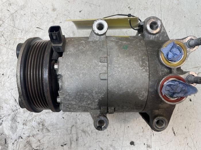 Gebrauchte Klimapumpe Ford Fiesta 6 (JA8) 1.4 16V Preis € 100,00 Margenregelung angeboten von Autodemontage van de Laar