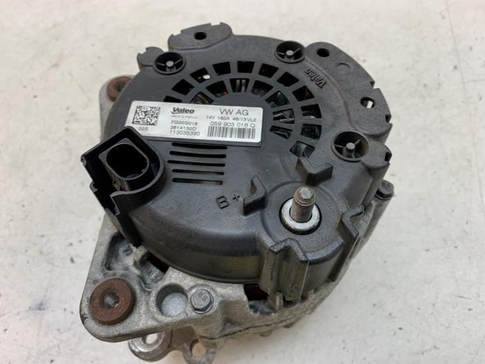 Begagnade Dynamo Audi A6 Avant (C7) 3.0 TDI V6 24V Quattro Pris på förfrågan erbjuds av Autodemontage van de Laar