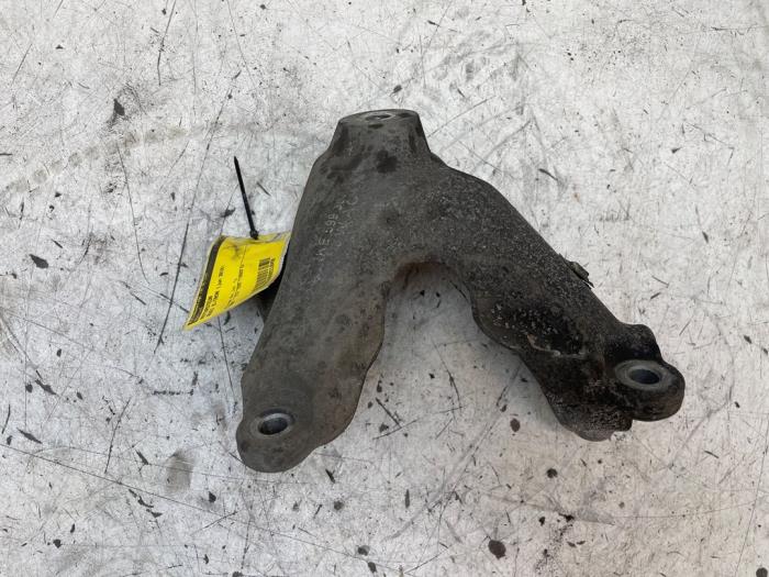 Usagé Support moteur Audi e-tron (GEN) 55 quattro Prix € 20,00 Règlement à la marge proposé par Autodemontage van de Laar