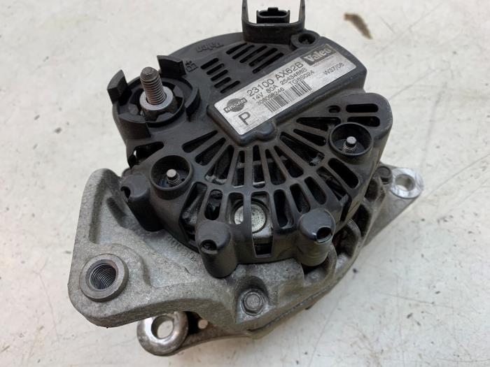 Usagé Dynamo Nissan Micra (K12) 1.2 16V Prix € 50,00 Règlement à la marge proposé par Autodemontage van de Laar