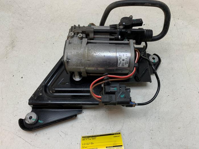 Begagnade Luftpump (fjädring) BMW i4 (G26) M50 84 kWh Pris på förfrågan erbjuds av Autodemontage van de Laar