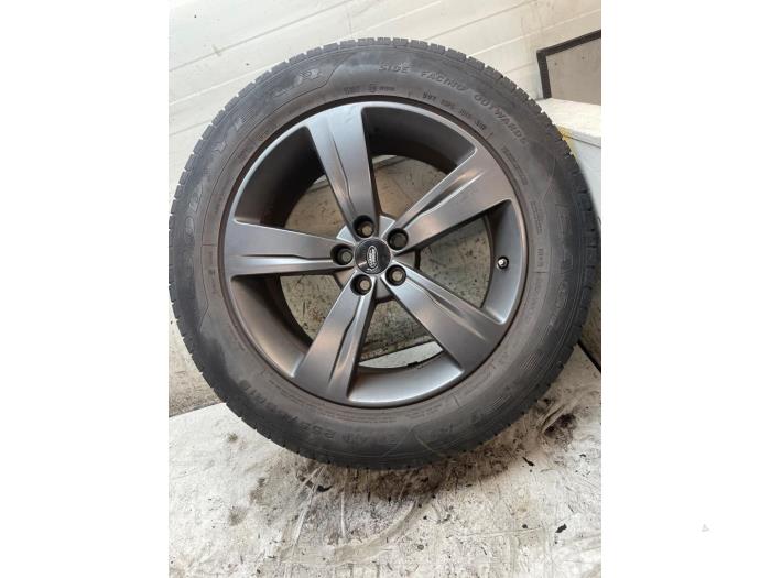 Begagnade Hjul + vinterdäck Landrover Discovery Sport (LC) 2.0 TD4 150 16V Pris på förfrågan erbjuds av Autodemontage van de Laar