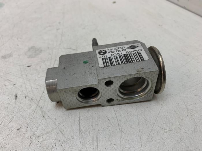 Gebrauchte Niveauregler Ventil BMW 5 serie (G30) 523d 2.0 TwinPower Turbo 16V Preis € 40,00 Margenregelung angeboten von Autodemontage van de Laar