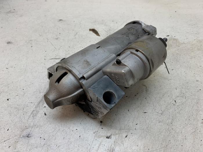 Begagnade Startmotor BMW 5 serie (G30) 523d 2.0 TwinPower Turbo 16V Pris € 75,00 Marginaltabell erbjuds av Autodemontage van de Laar