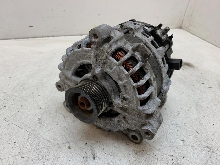 Usados Dinamo BMW 5 serie (G30) 523d 2.0 TwinPower Turbo 16V Precio € 150,00 Norma de margen ofrecido por Autodemontage van de Laar
