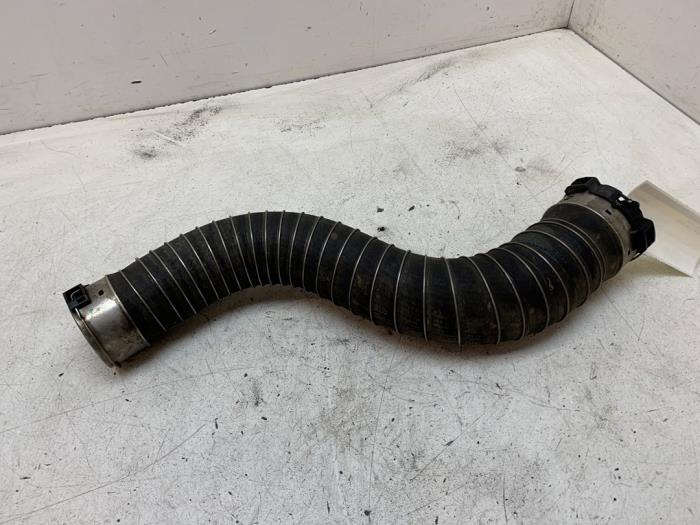 Begagnade Luftintagsslang BMW 5 serie (G30) 523d 2.0 TwinPower Turbo 16V Pris € 70,00 Marginaltabell erbjuds av Autodemontage van de Laar