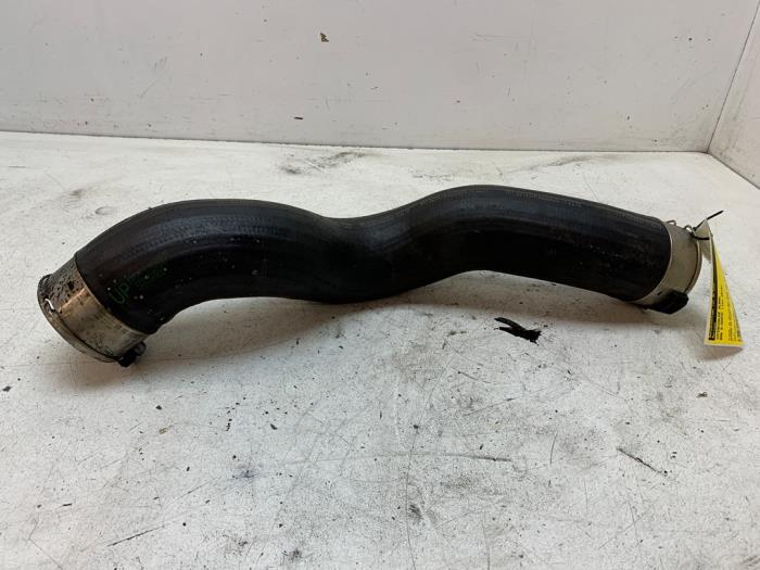 Gebrauchte Intercooler Schlauch BMW 5 serie (G30) 523d 2.0 TwinPower Turbo 16V Preis € 75,00 Margenregelung angeboten von Autodemontage van de Laar