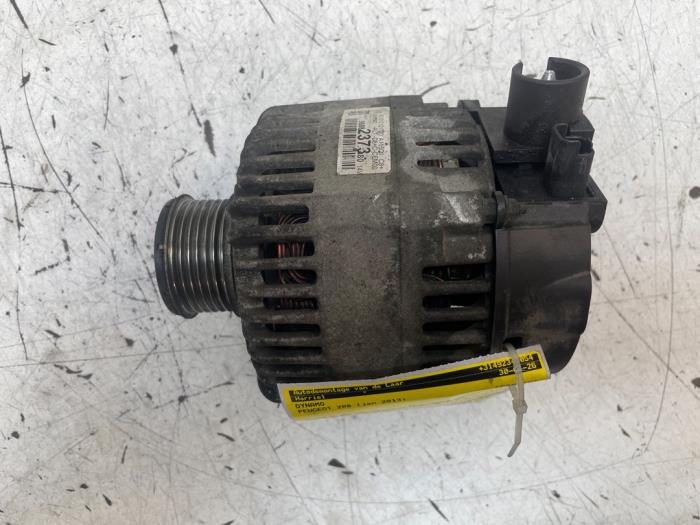 Gebrauchte Dynamo Peugeot 208 I (CA/CC/CK/CL) 1.2 Vti 12V PureTech 82 Preis auf Anfrage angeboten von Autodemontage van de Laar